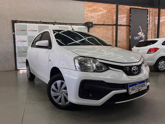 TOYOTA ETIOS 1.3 X 16V FLEX 4P MANUAL